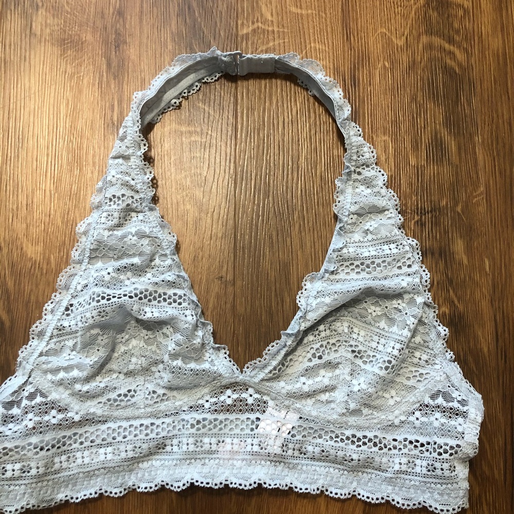 VICTORIA’S SECRET BRALETTE